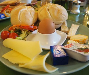 Frühstück in der Brasserie de la Marie in Wien