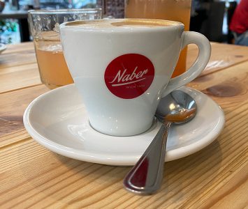 Frühstück im Sneak In in Wien
